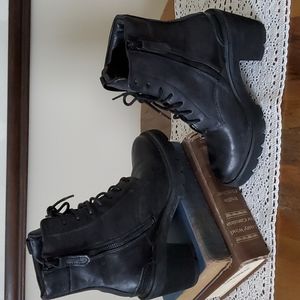 Frye womens combat boots size 6.